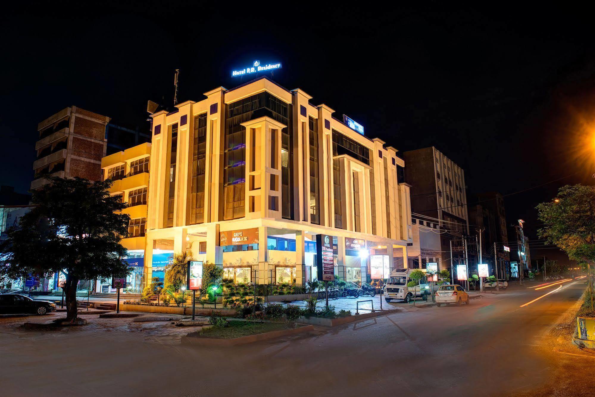 Hotel Pr Residency Amritsar Exteriör bild
