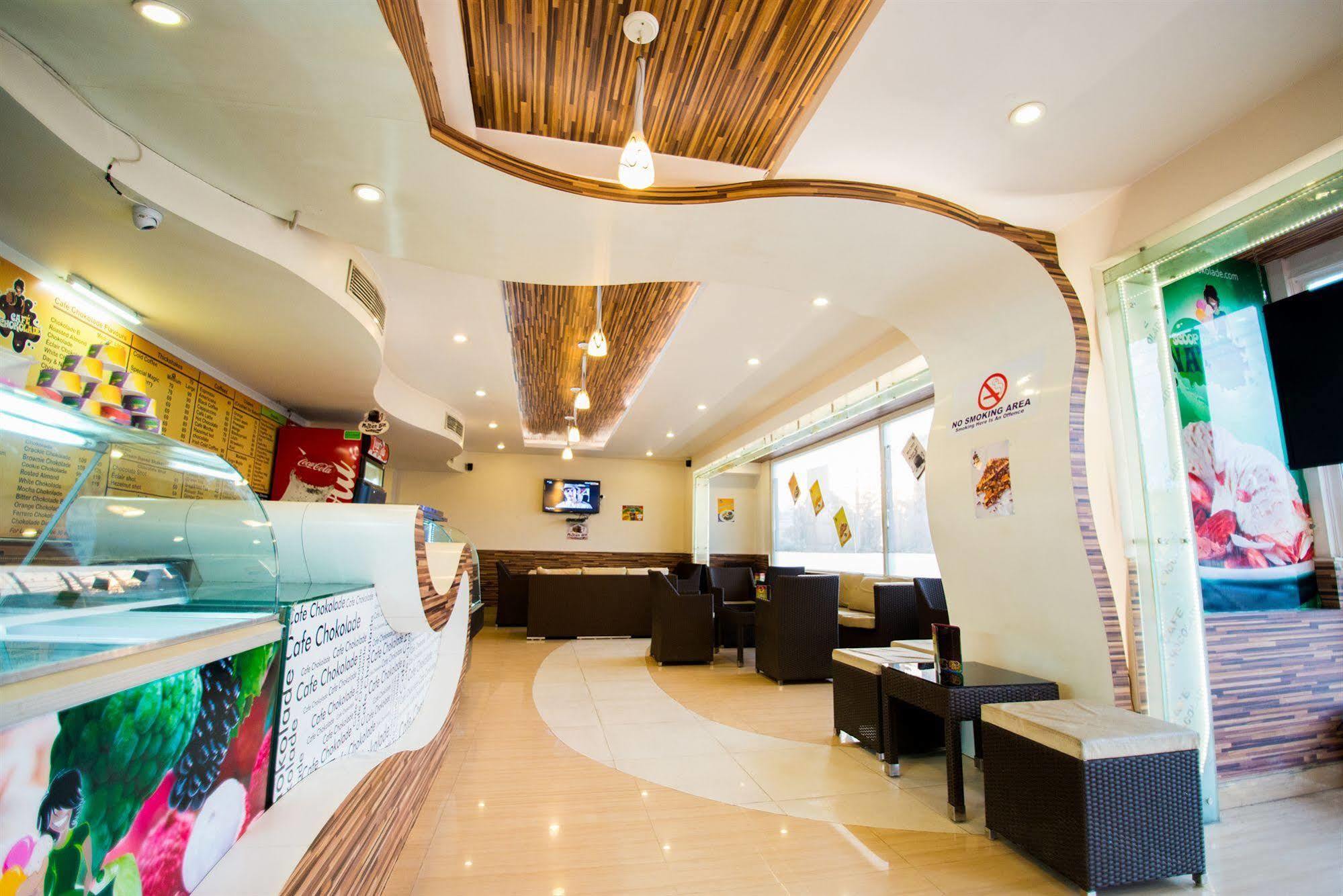 Hotel Pr Residency Amritsar Exteriör bild
