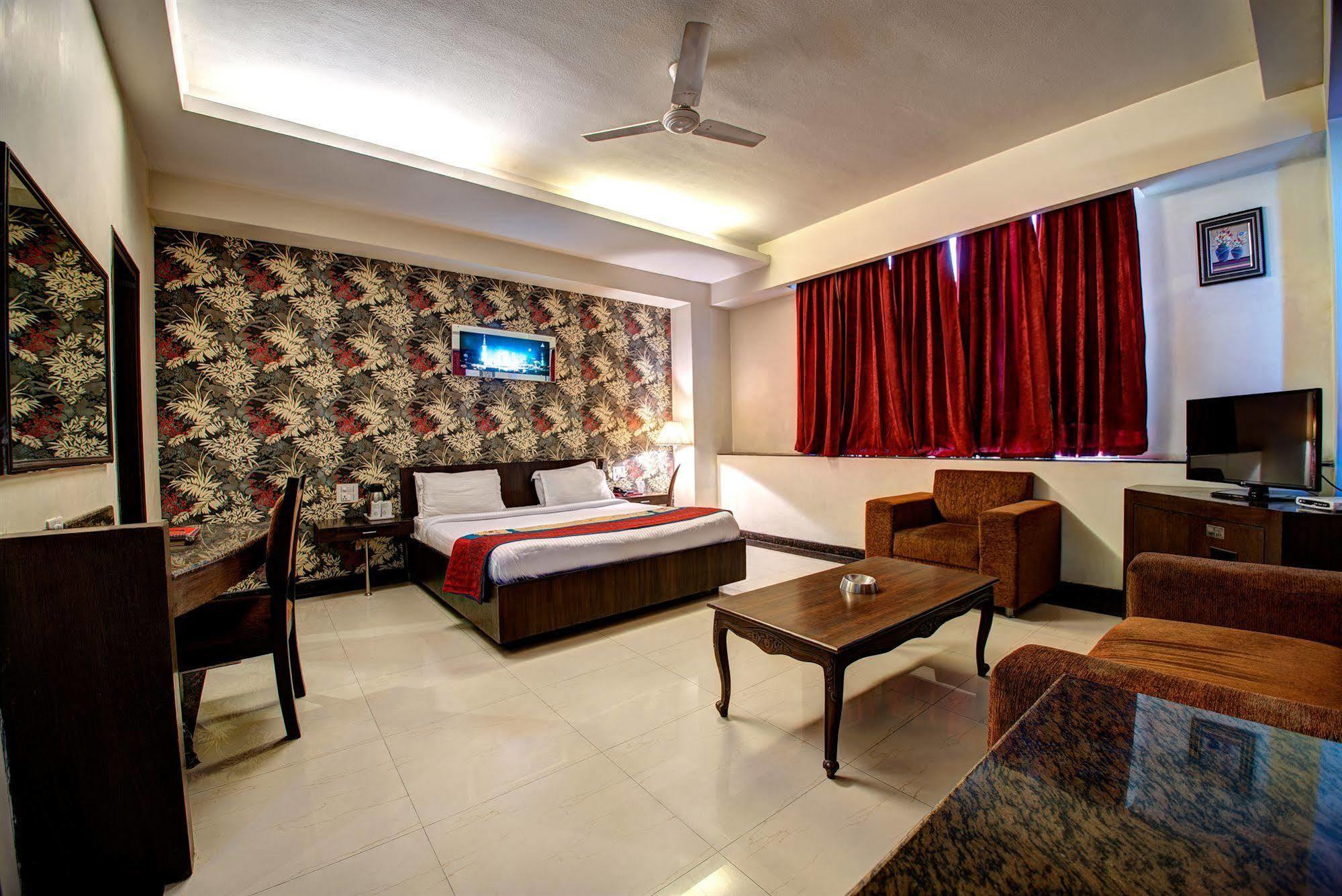 Hotel Pr Residency Amritsar Exteriör bild