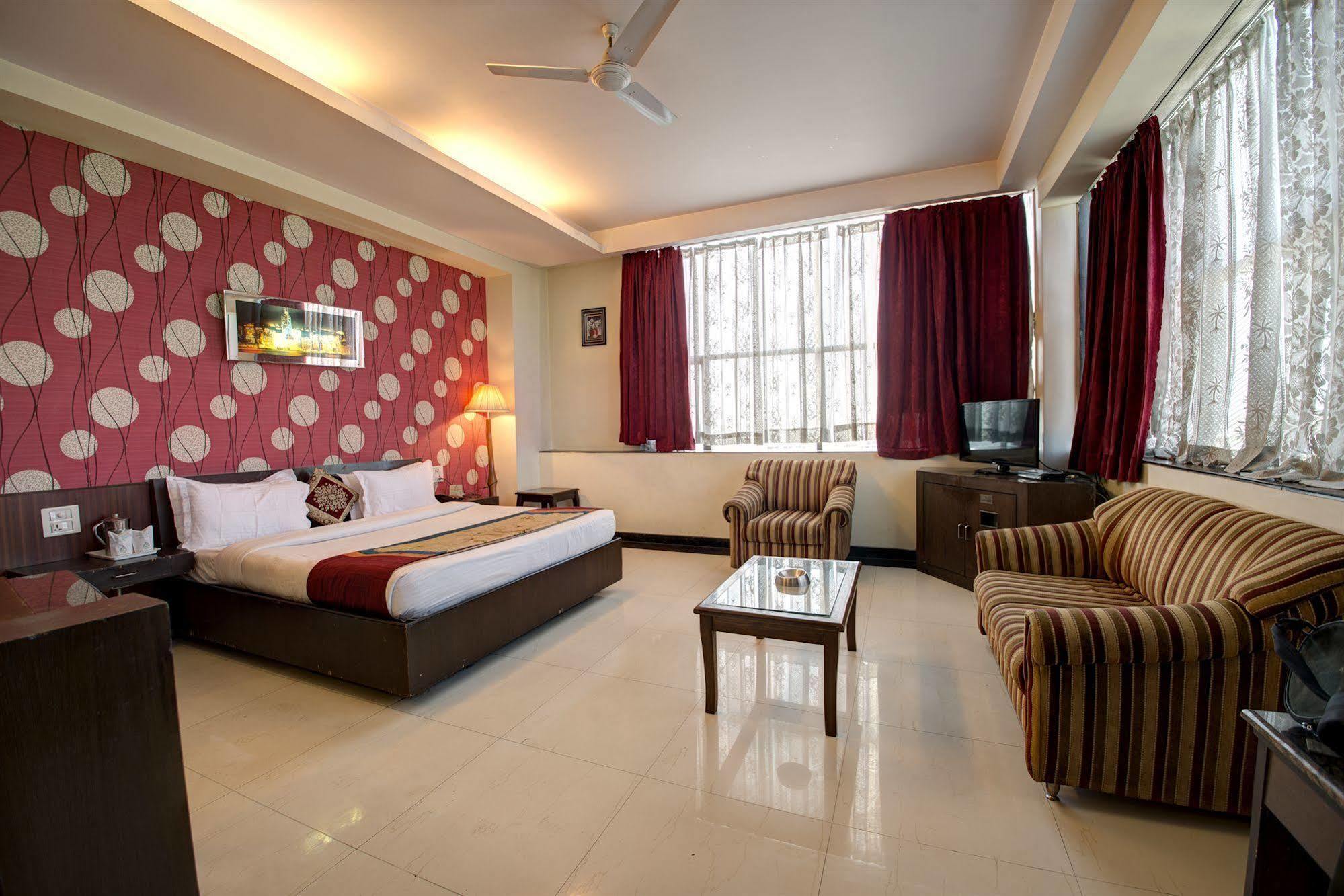 Hotel Pr Residency Amritsar Exteriör bild